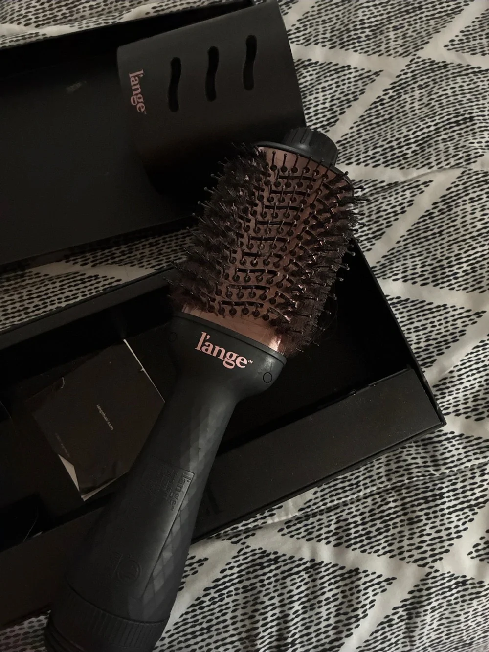 Le Volume 2-in-1 Titanium Brush Dryer